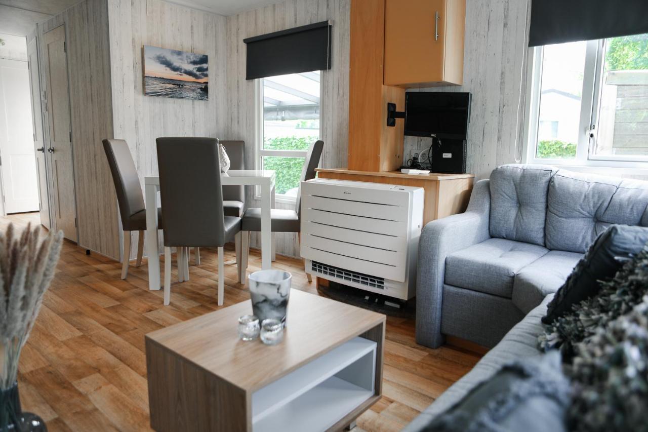 Chalet Op 5* Camping De Paardekreek Kortgene Exterior foto